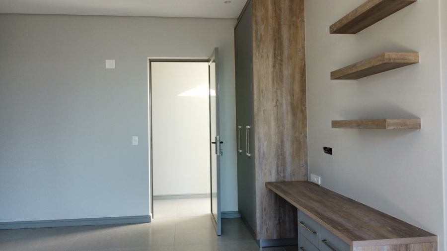 4 Bedroom Property for Sale in Oubaai Western Cape